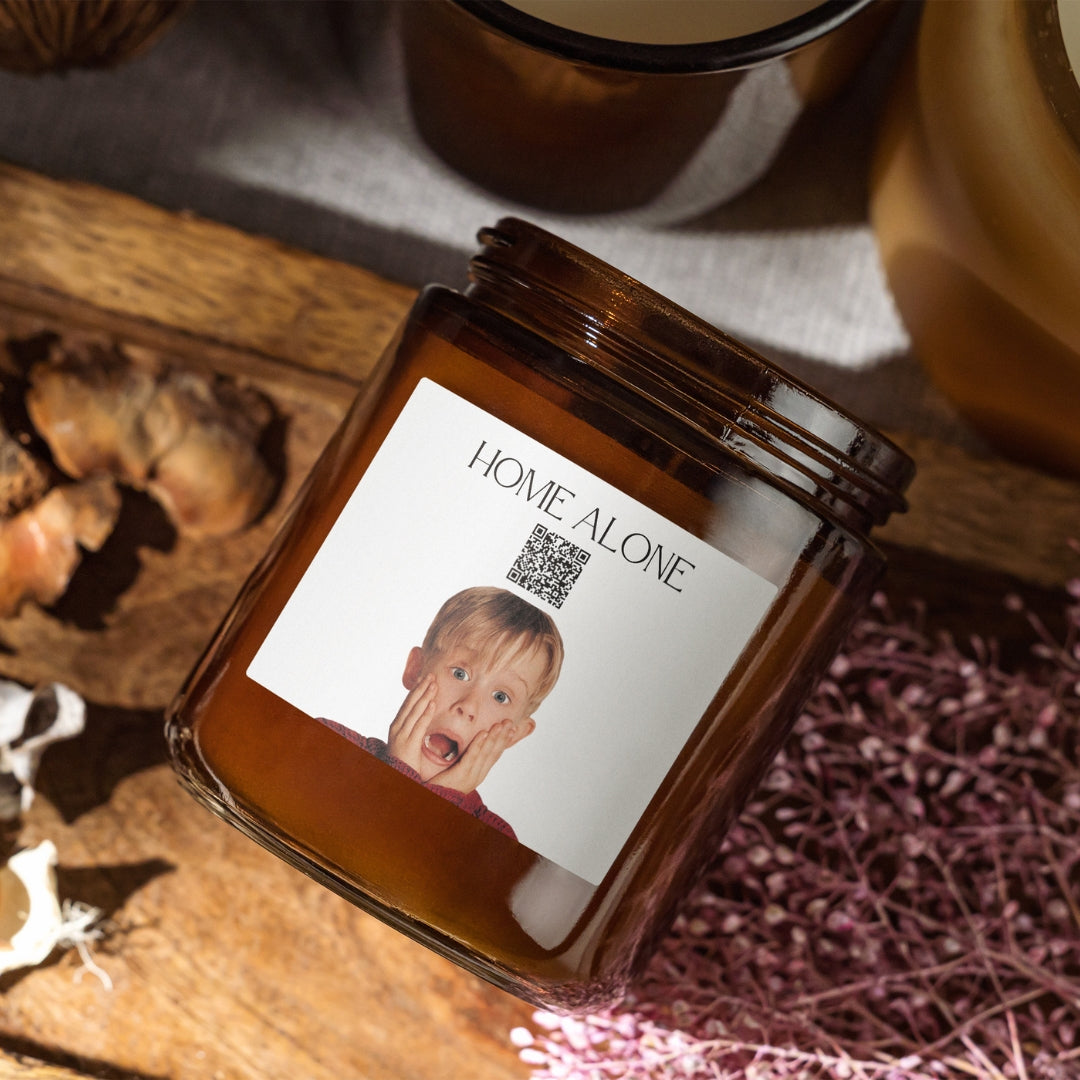 Home Alone (Rockin’ Around the Christmas Tree) - "Dallamos" gyertya